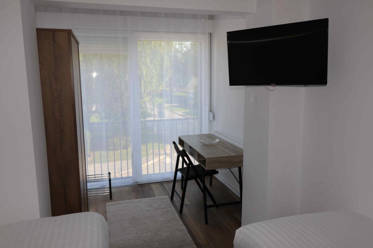 Forum Apartmani I Sobe Donji Miholjac Exterior foto